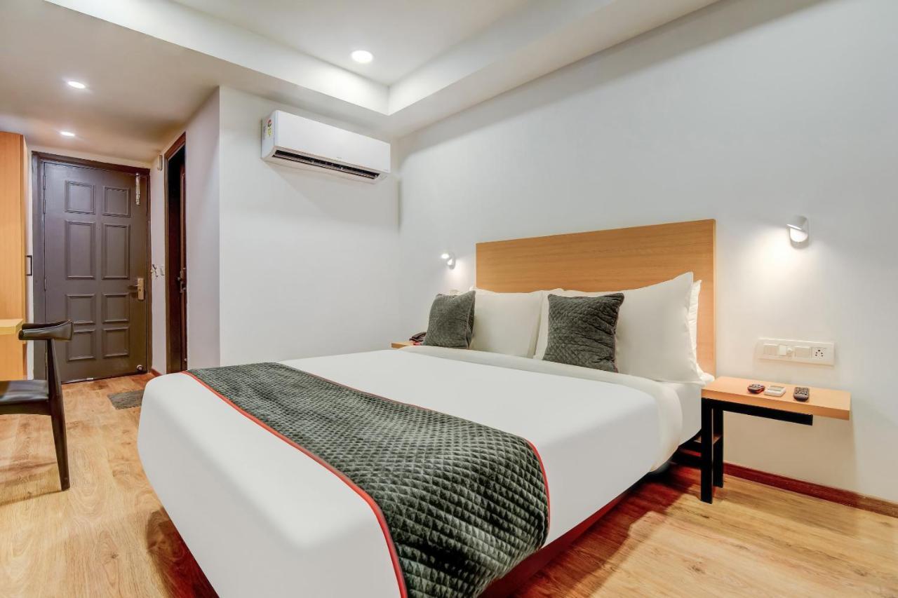Oyo Townhouse 115 Patel Nagar Hotel New Delhi Exterior photo