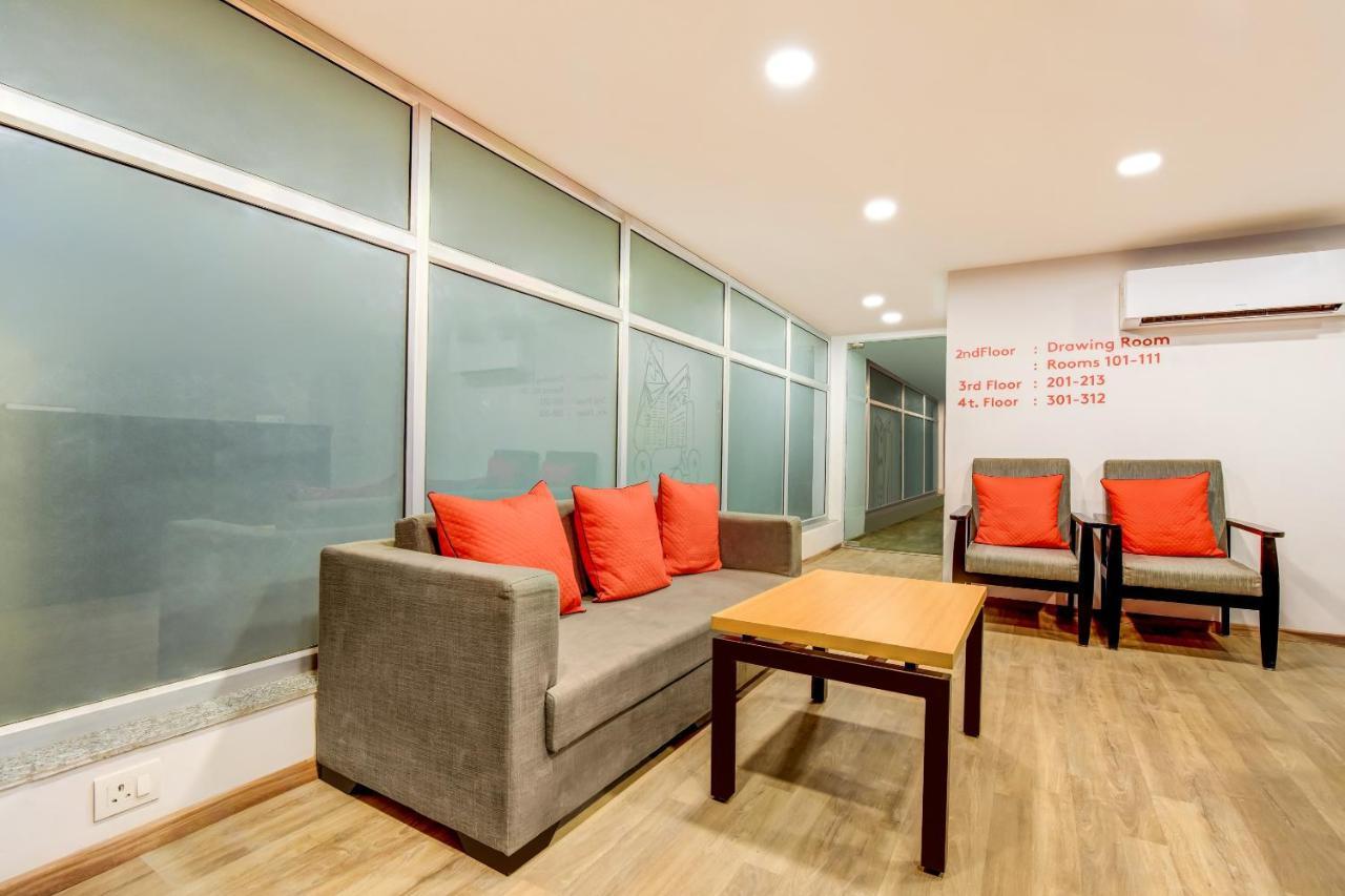 Oyo Townhouse 115 Patel Nagar Hotel New Delhi Exterior photo